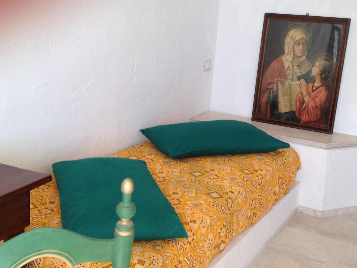 Antica Dimora La Corona San Pantaleo Kültér fotó