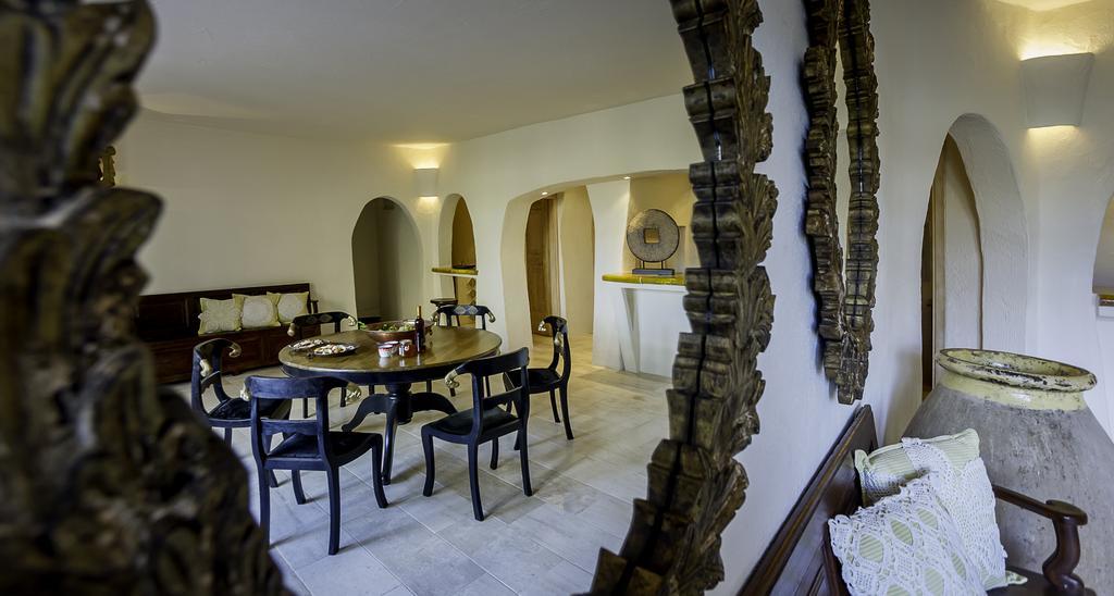Antica Dimora La Corona San Pantaleo Kültér fotó